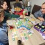 jugando-familia-juega-y-aprende-financity-facilitadores-gore-rm-grupo1-2023-36