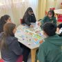 jugando_en_aula-antofaeduca-fundacion-entrepreneur-24
